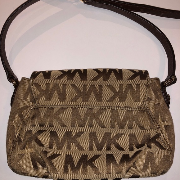 Michael Kors Purse - Picture 3 of 4